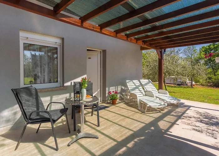 Amazing In With Kitchen Holiday home Risika